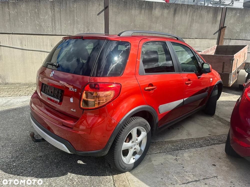 Suzuki SX4 1.9 DDiS DPF 4x4 Comfort - 8