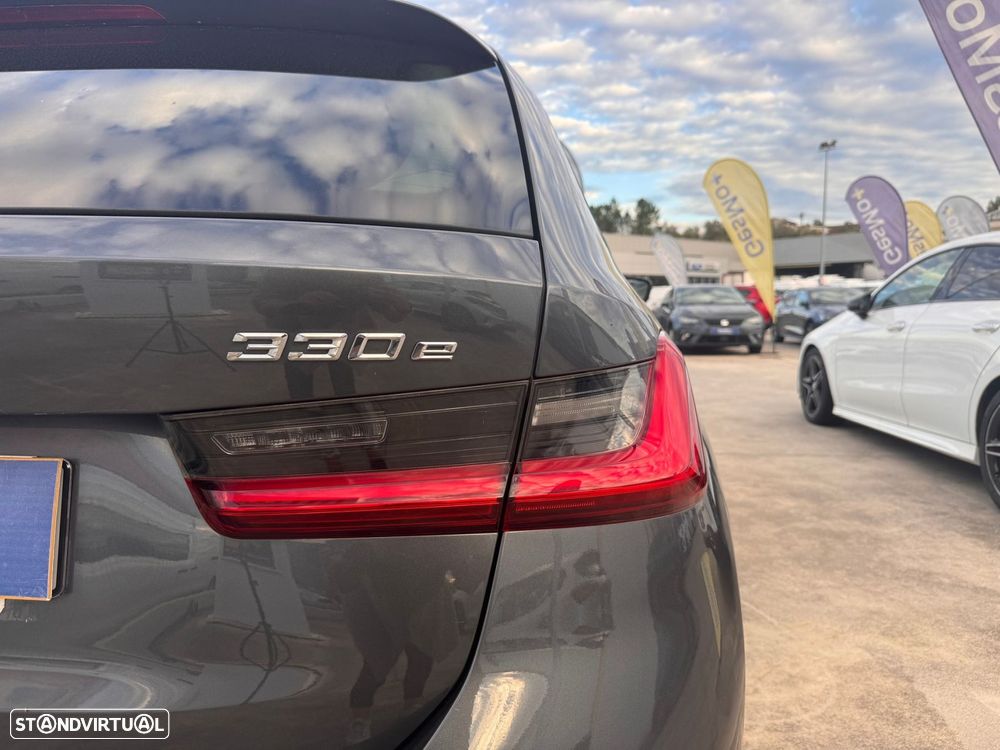 BMW 330 e Touring Corporate Edition Auto - 9