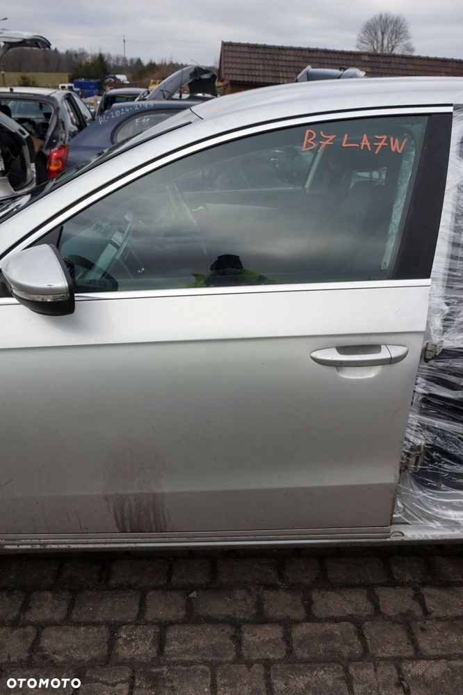 DRZWI PRZEDNIE LEWE PASSAT B7 SEDAN LA7W  SREBRNY VOLKSWAGEN 2010-2014 - 1