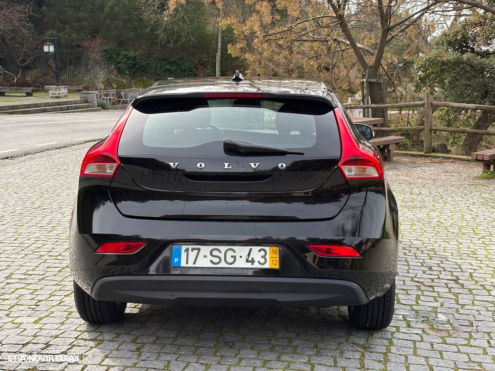 Volvo V40 2.0 D2 R-Design Momentum - 8
