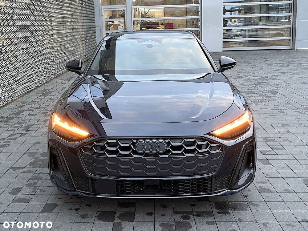 Audi A5 Limousine - 12