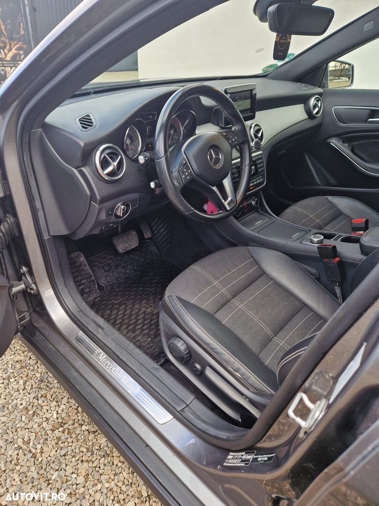 Mercedes-Benz GLA 220 CDI 7G-DCT Urban - 1