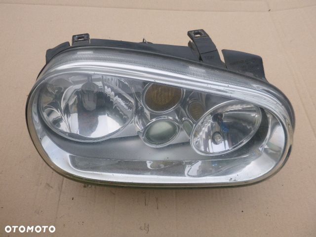 LAMPA PRAWY PRZÓD PRAWA PRZEDNIA VOLKSWAGEN GOLF IV Z HALOGENEM - 2