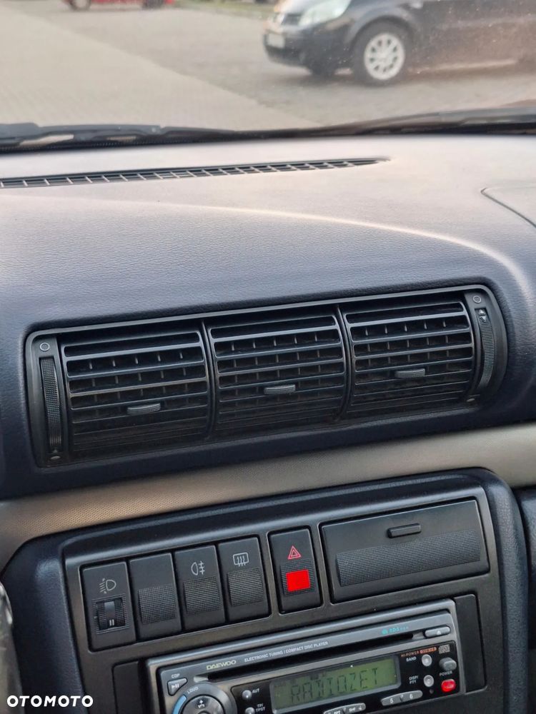 Audi A4 Limousine - 15