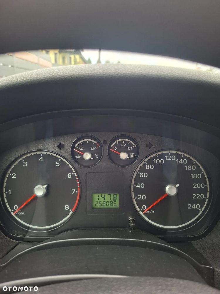 Ford Focus - 18