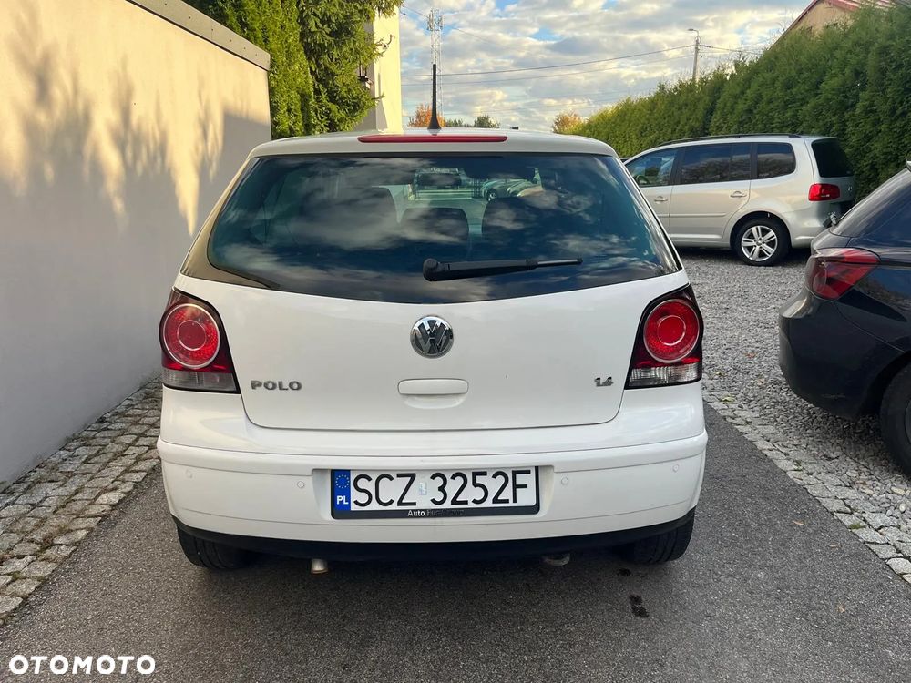 Volkswagen Polo 1.4 16V Comfortline - 5