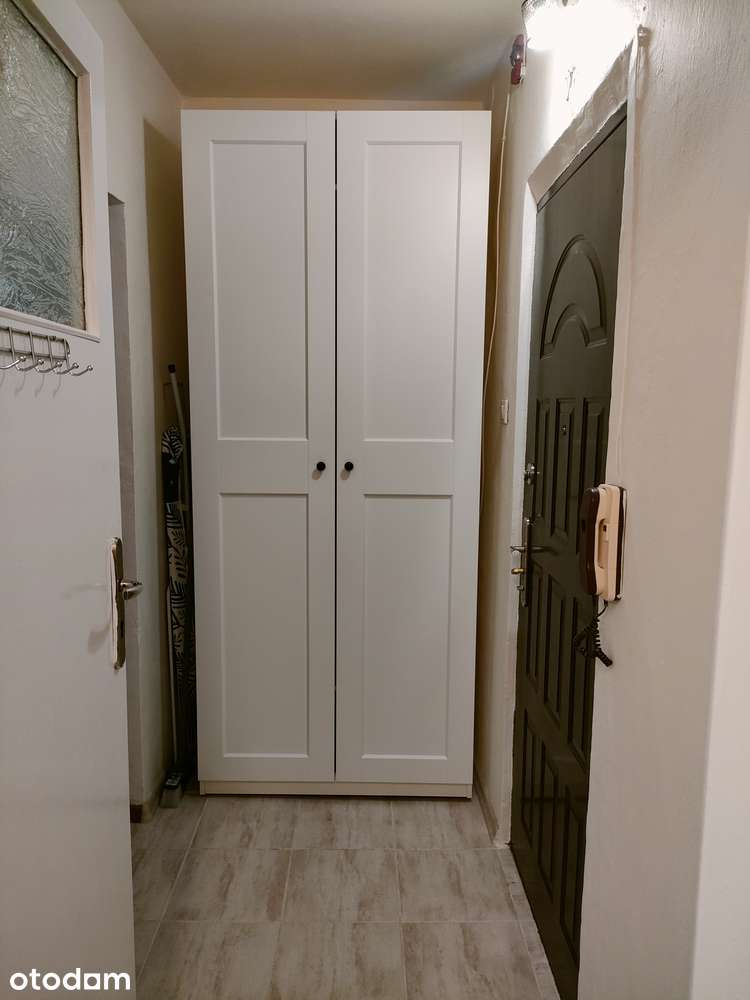 Kawalerka ul. Domaniewska PLN 3100 (czynsz wliczony)