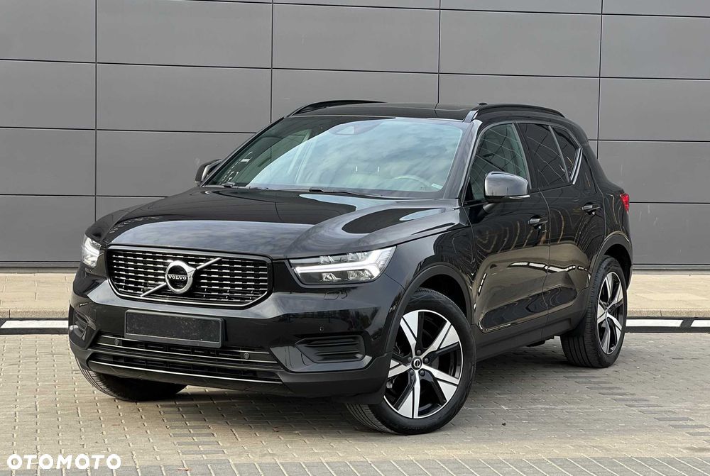 Volvo XC 40 T4 Plug-In Hybrid R-Design - 2