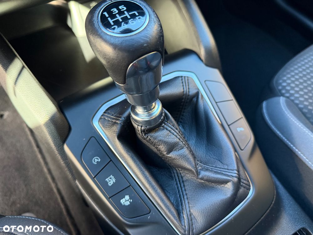 Ford Focus - 22