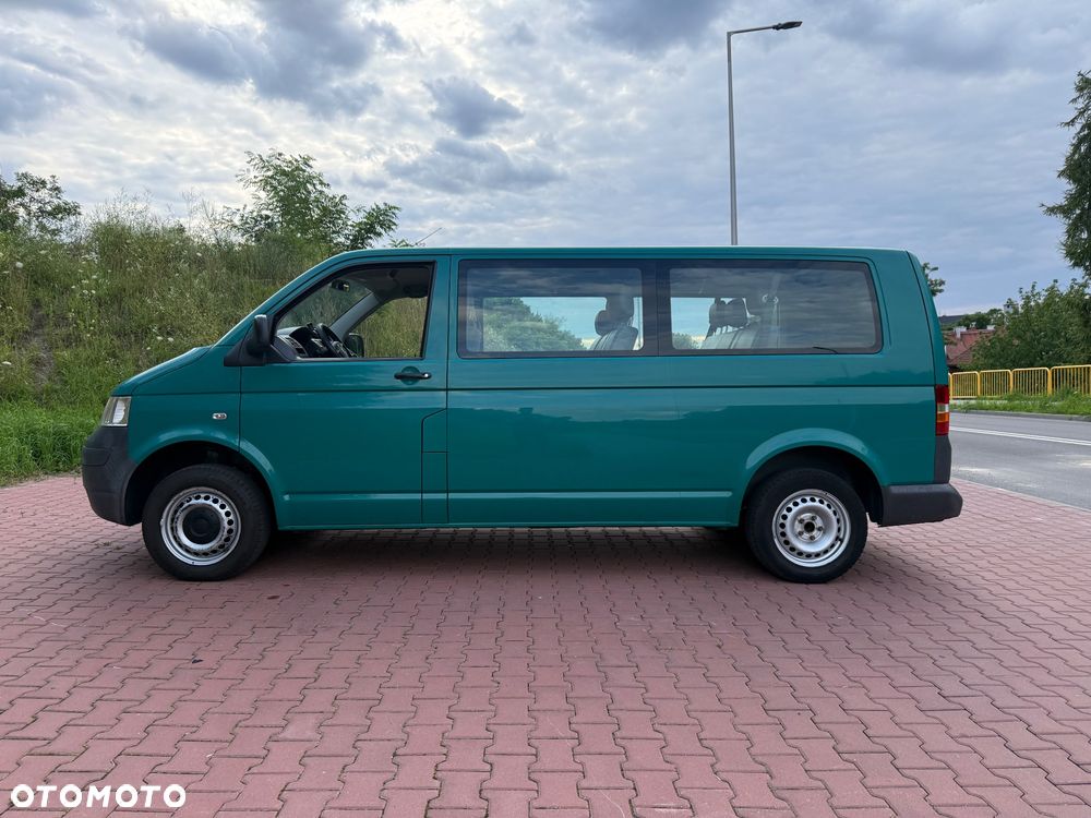 Volkswagen Transporter Shuttle L2 - 2