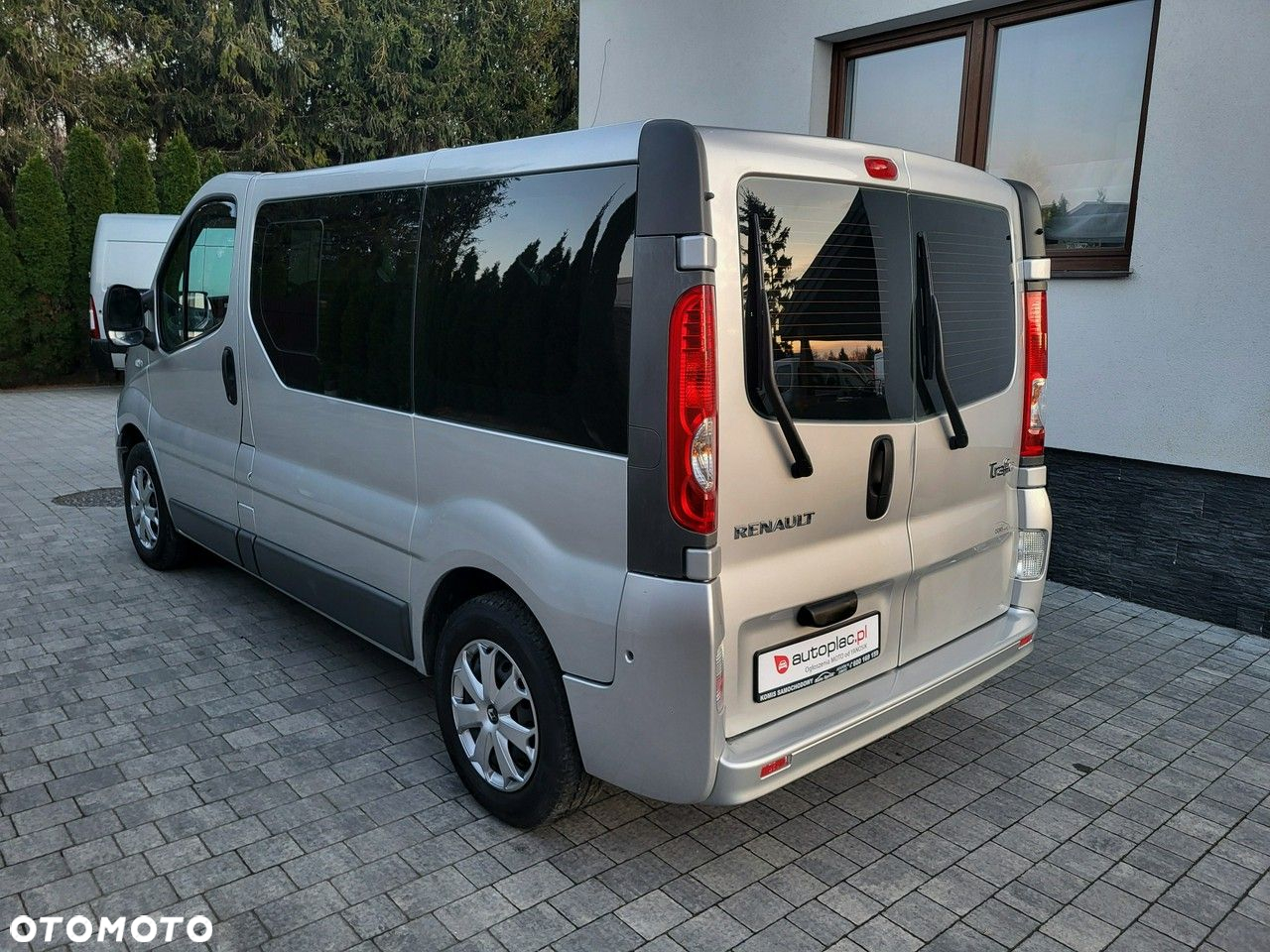 Renault Trafic - 8