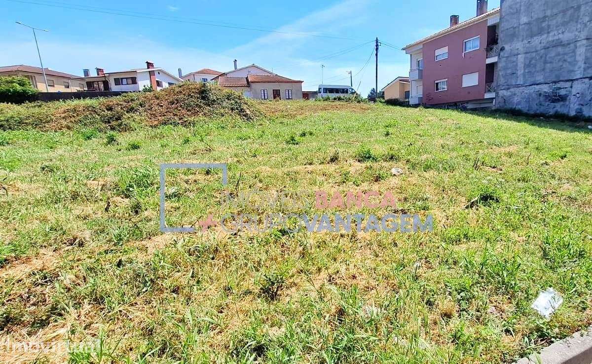 Terreno com Elevado Potencial de Construção no Centro de Albergari...