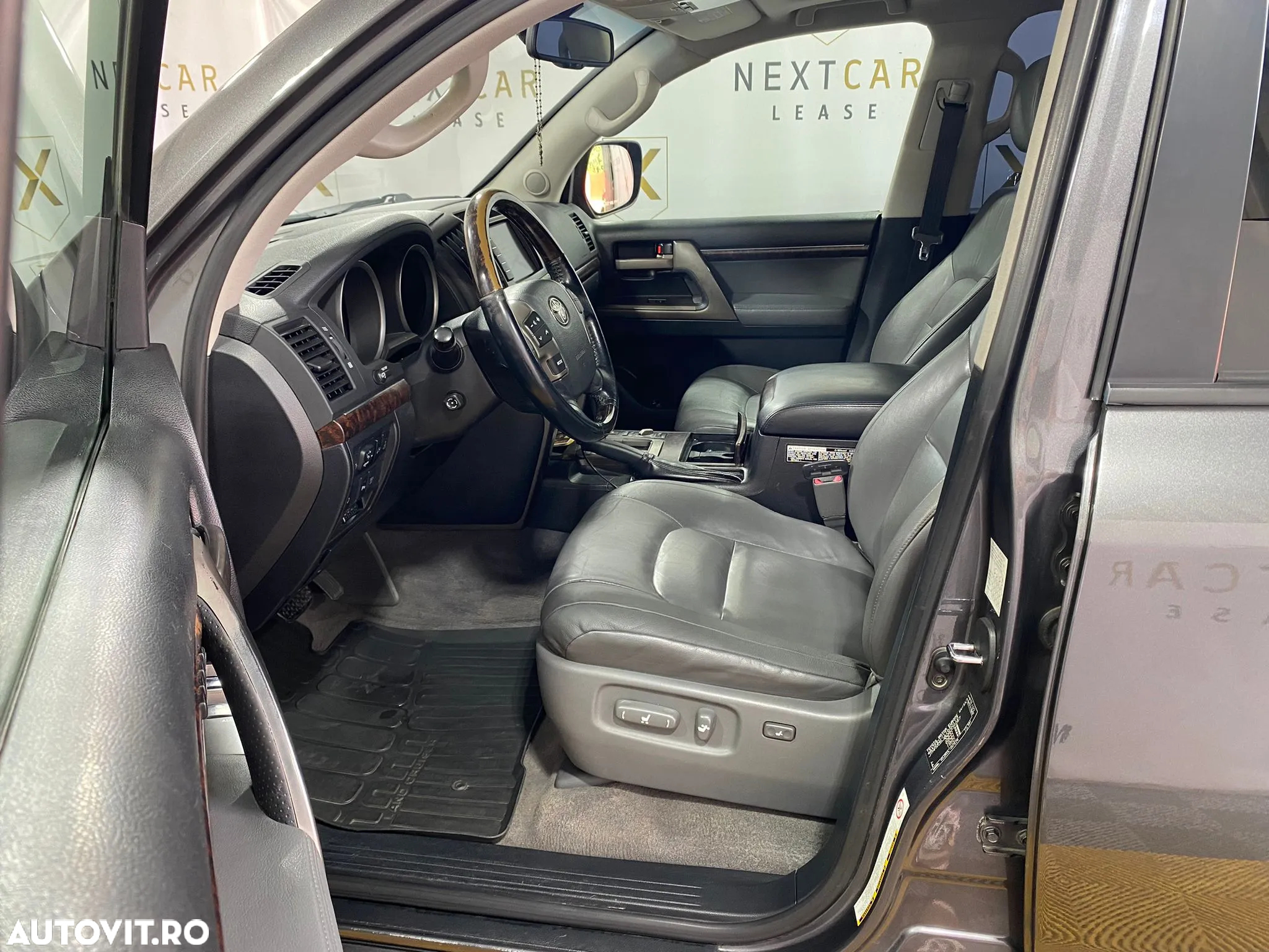 Toyota Land Cruiser V8 4.5 Aut Executive - 10