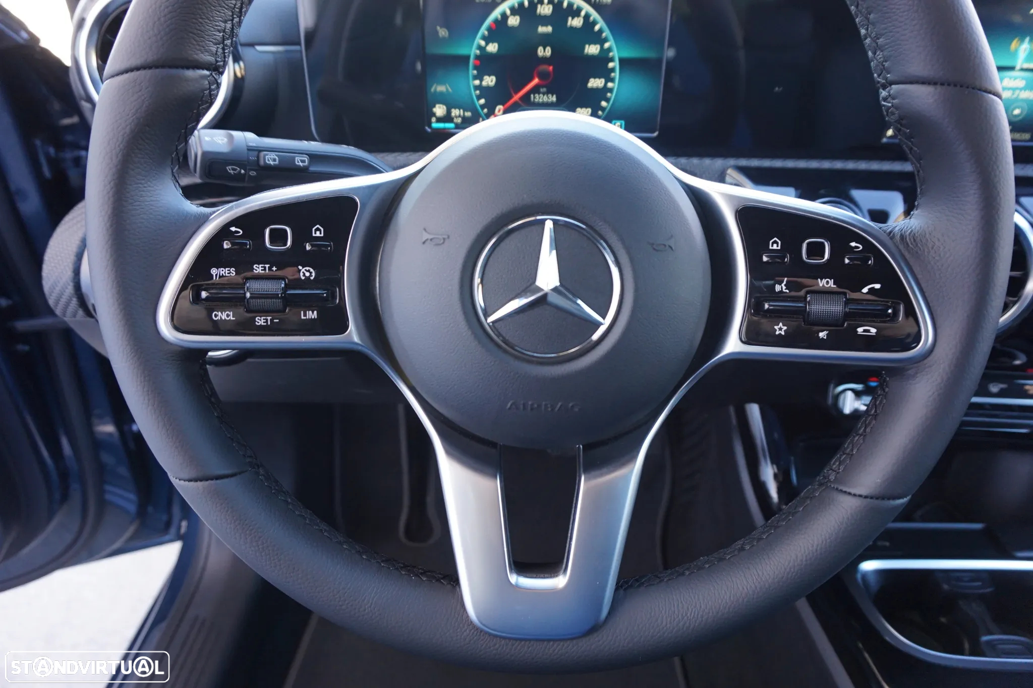Mercedes-Benz A 180 d Style Plus - 35