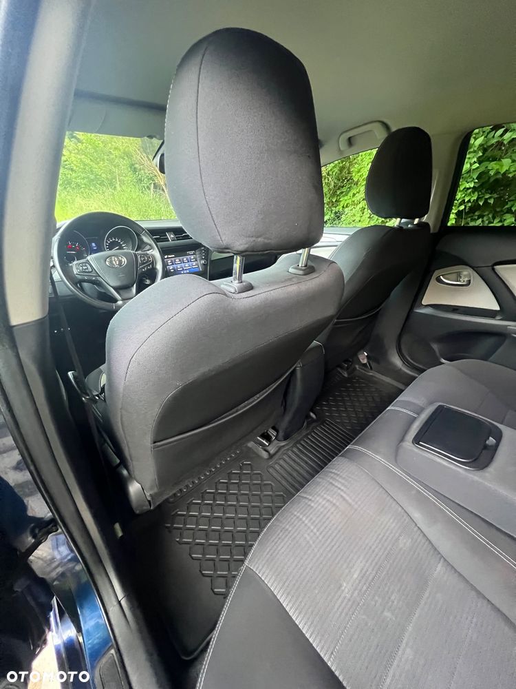 Toyota Avensis 2.0 D-4D Prestige - 21