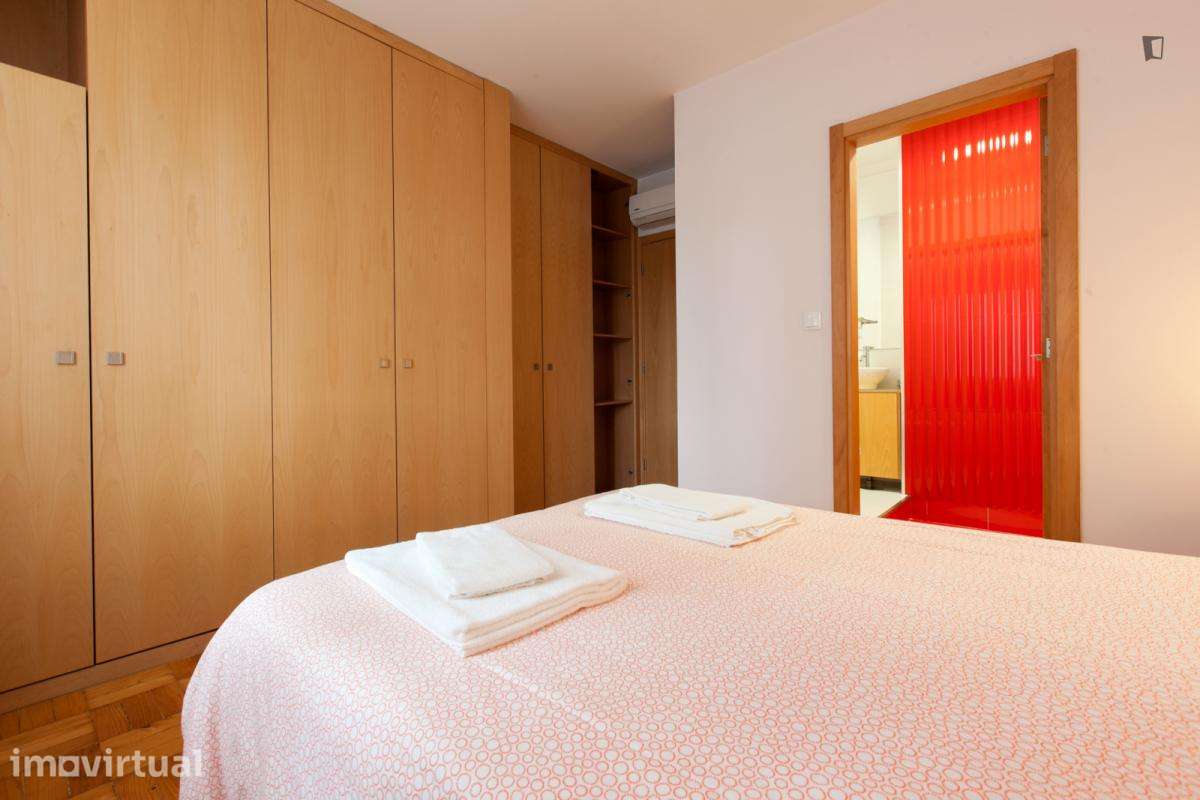 Apartamento com 3 quartos - localizado em Paranhos Porto - Grande imagem: 5/33