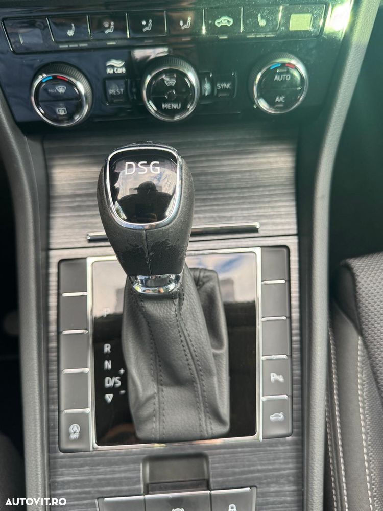 Skoda Superb 2.0 TDI DSG Style - 23