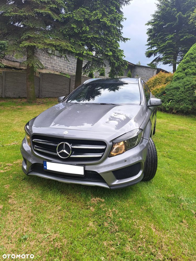 Mercedes-Benz GLA 250 4Matic 7G-DCT AMG Line - 3
