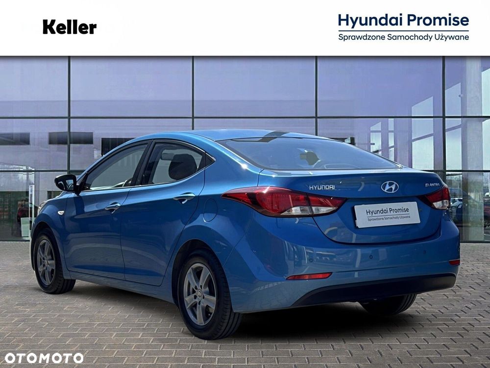 Hyundai Elantra - 6