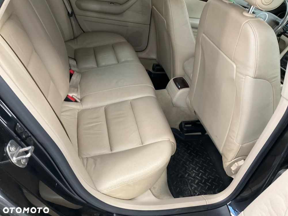 Audi A4 Limousine - 28