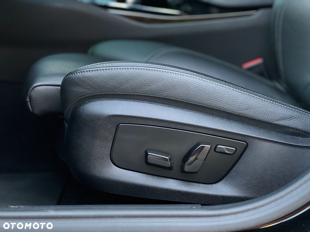 BMW Seria 5 520d Efficient Dynamics Edition Sport Line - 33