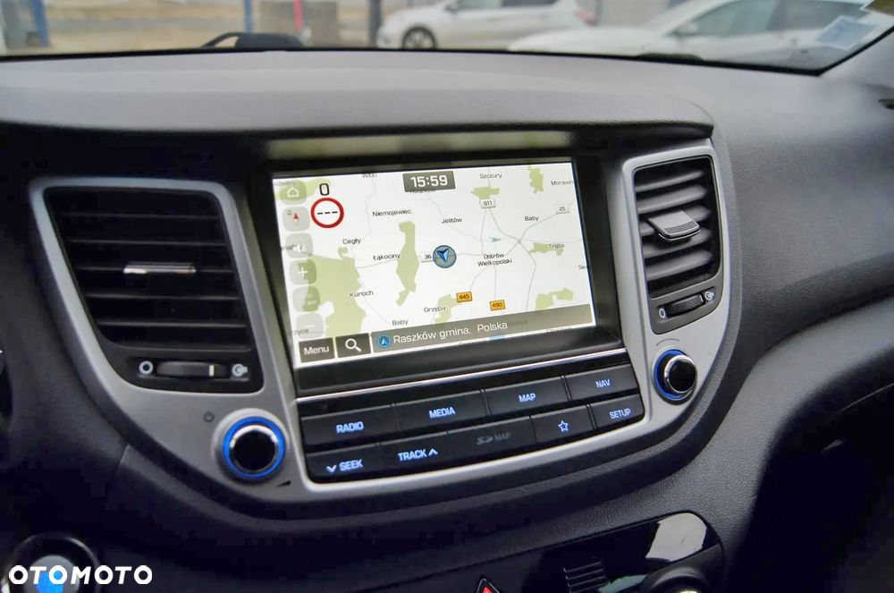 Hyundai Tucson blue 1.7 CRDi 2WD DCT Premium - 23