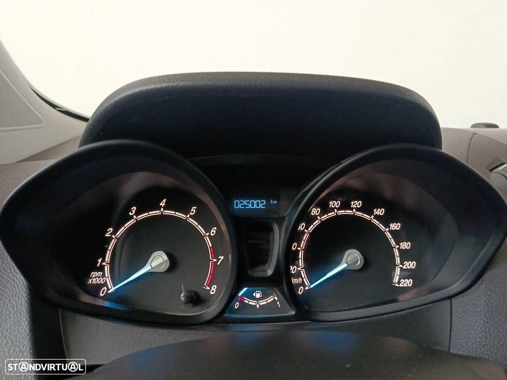 Ford Tourneo Courier 1.0 EcoBoost Ambiente - 13