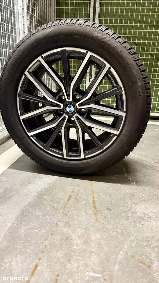 KOMPLET OPON Pirelli Cinturato Winter 2 - 225/55/R18 102 H na stylizowanych, aluminiowych felgach do BMW - 3