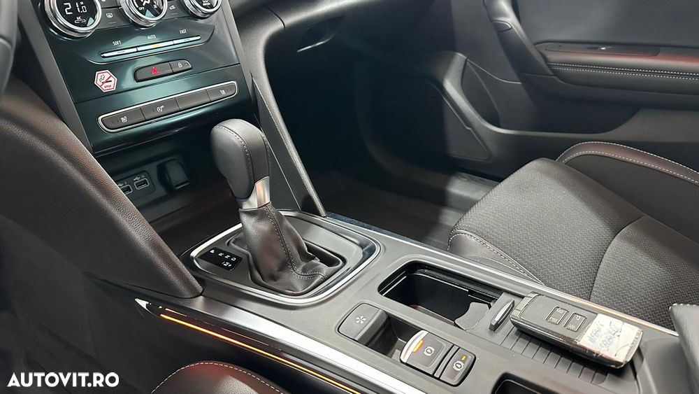 Renault Megane BLUE dCi Zen - 5