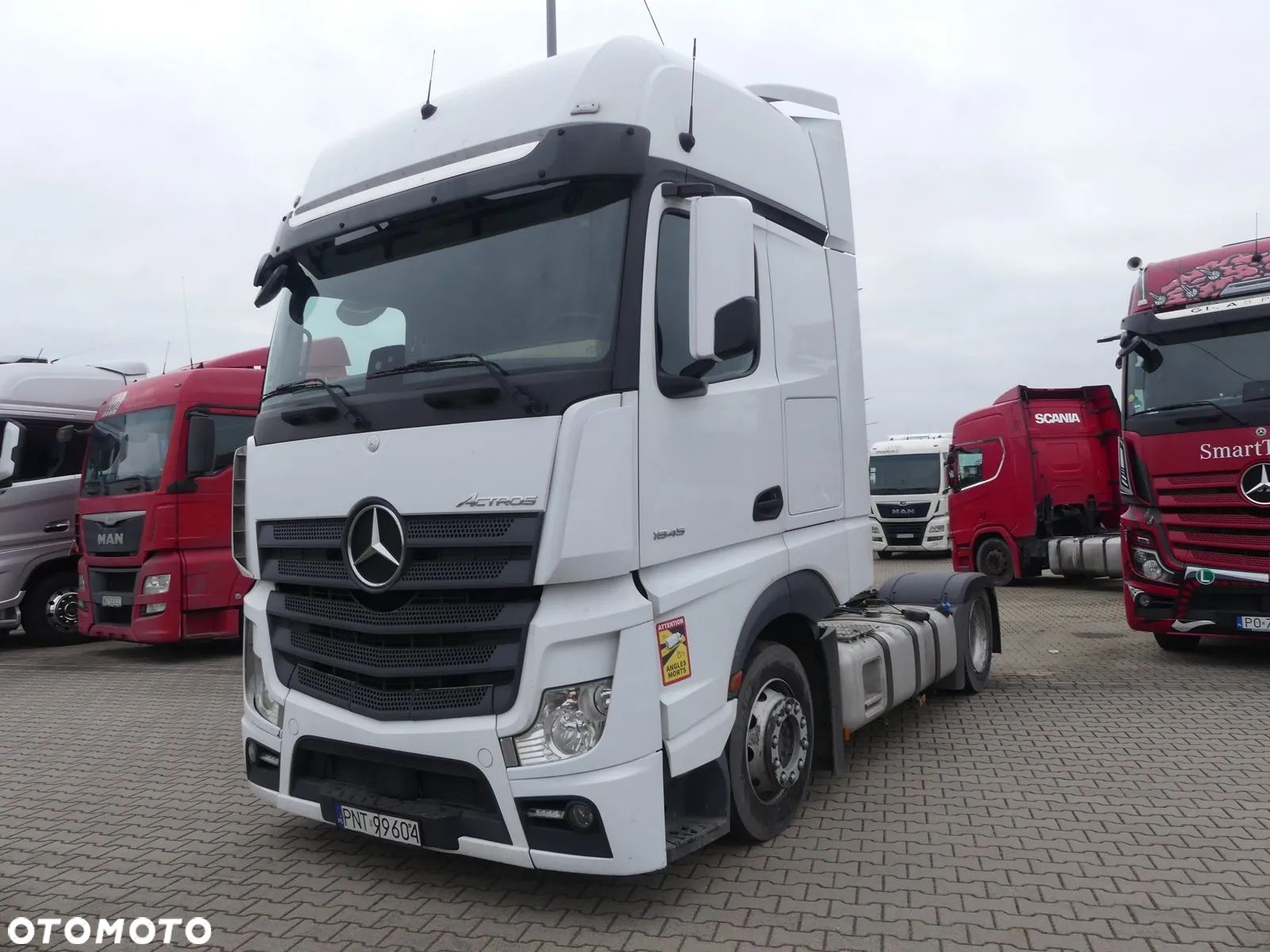 Mercedes-Benz Actros - 1