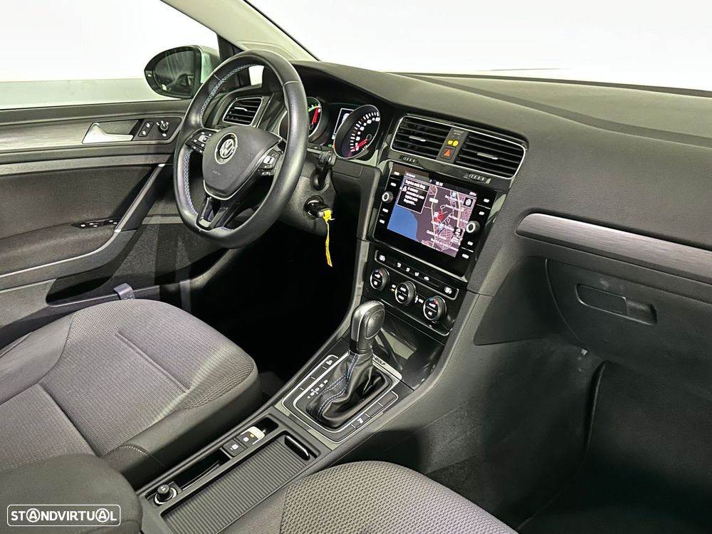 VW e-Golf AC/DC - 27