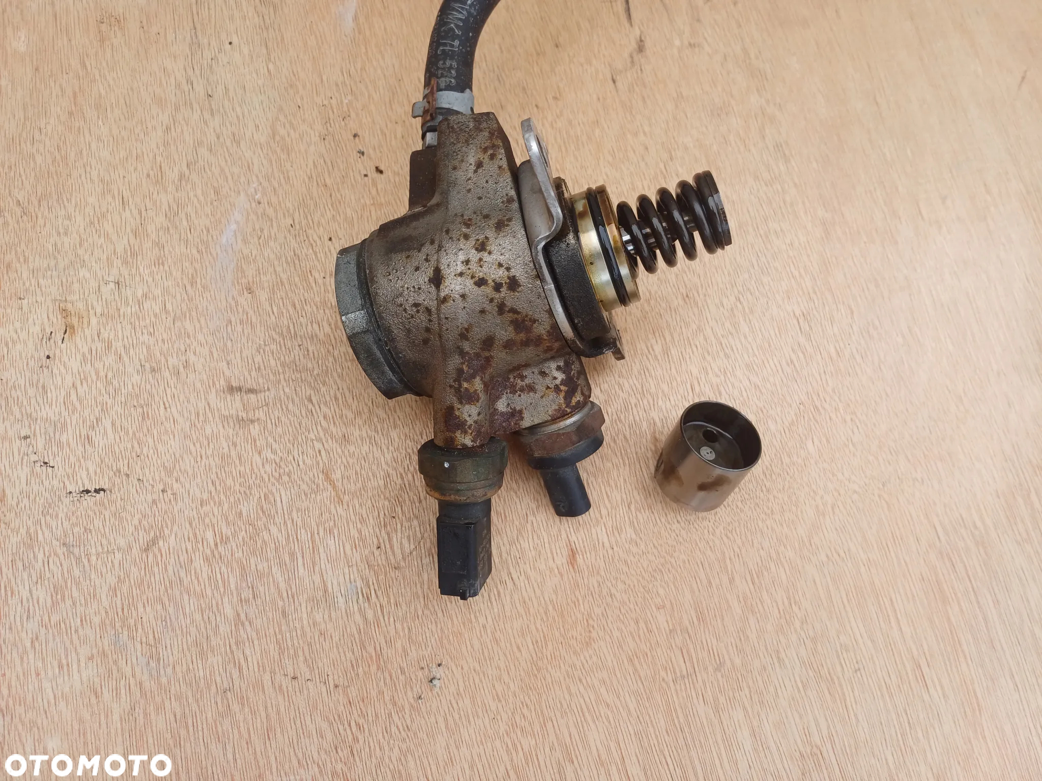 Pompa paliwa AUDI A4 A5 A6 3.2 FSI 06E127025M - 7