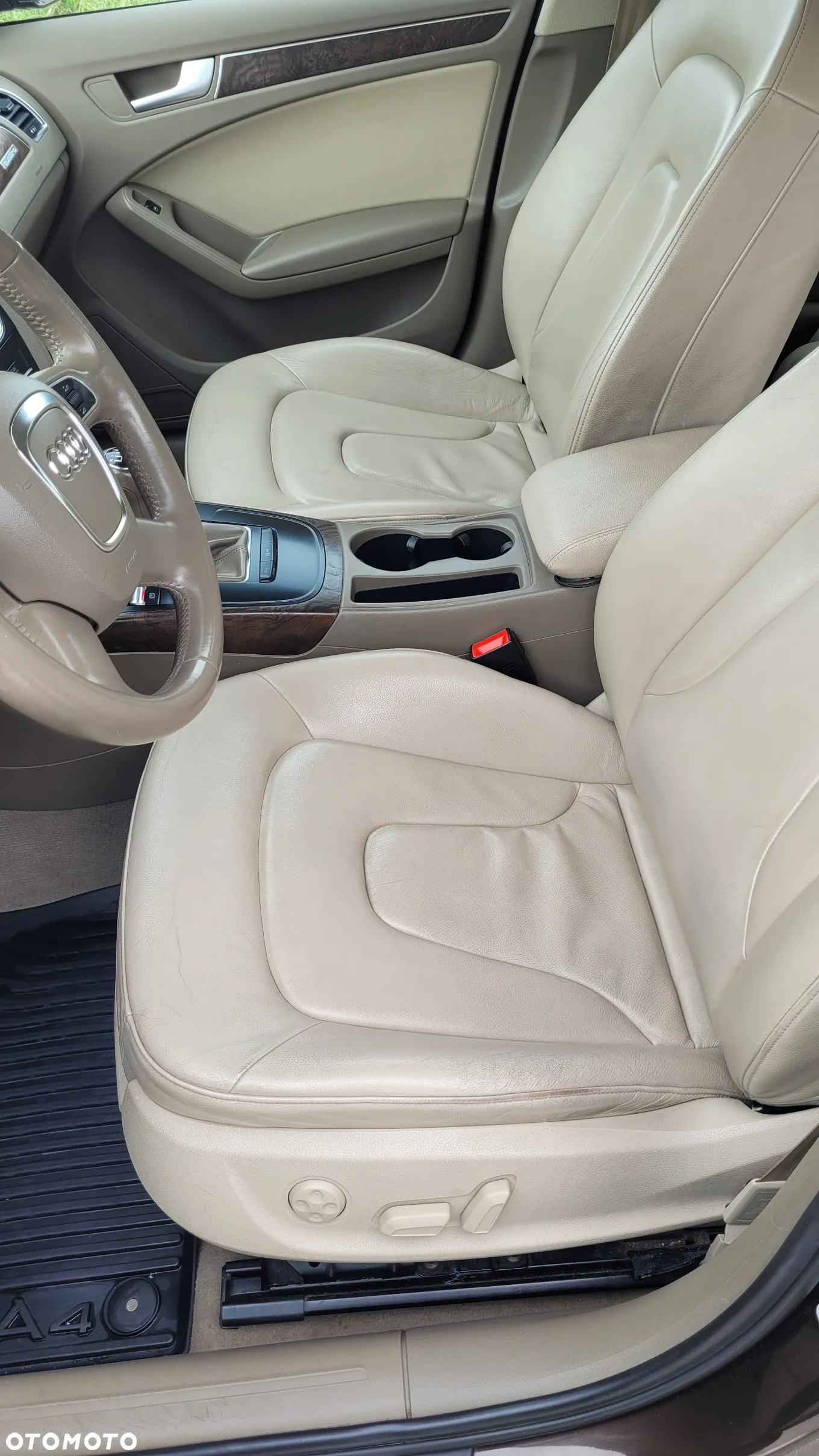 Audi A4 Allroad 2.0 TDI Quattro - 11