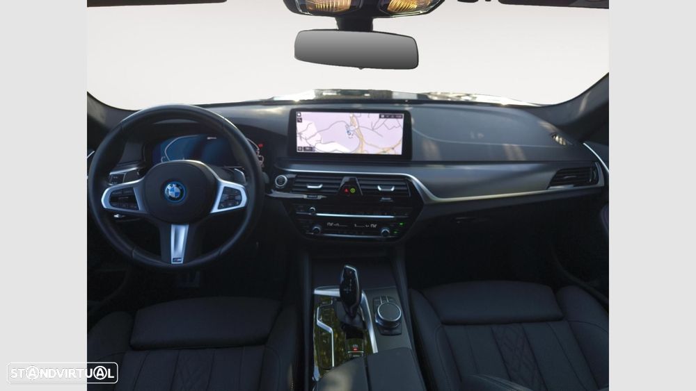 BMW 530 e Pack M - 11
