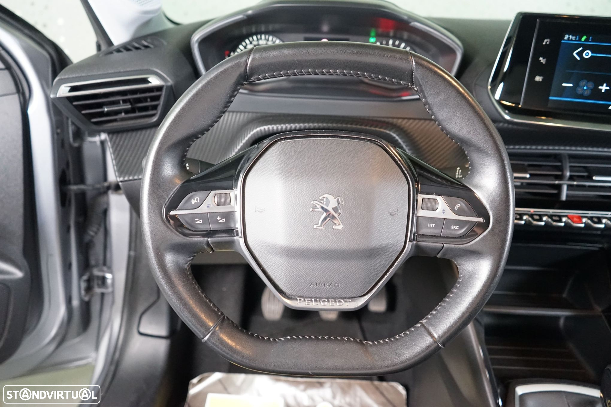 Peugeot 208 1.2 PureTech SE Style - 20
