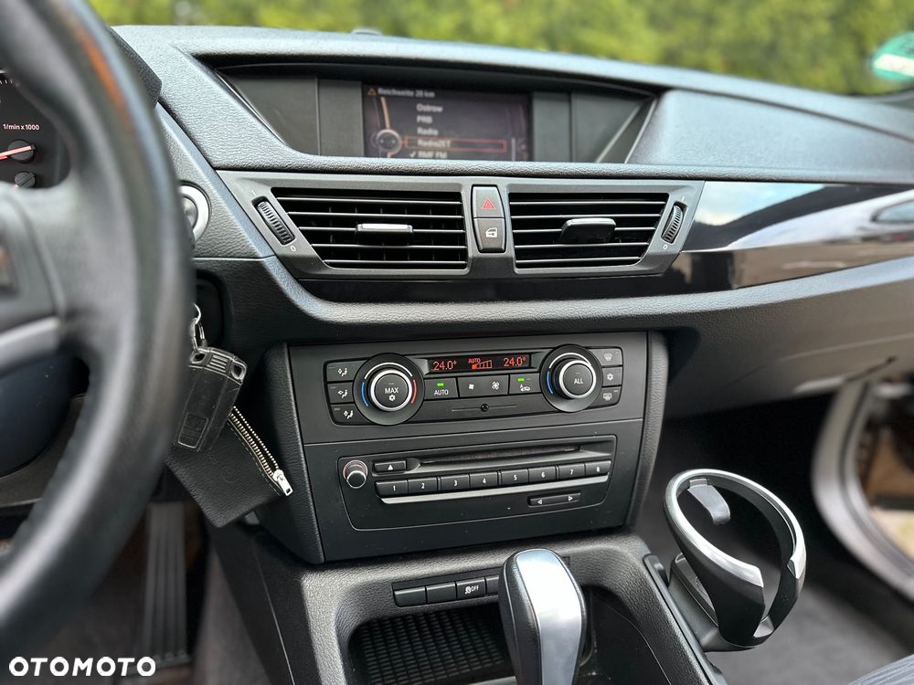 BMW X1 sDrive18i Sport Line - 22