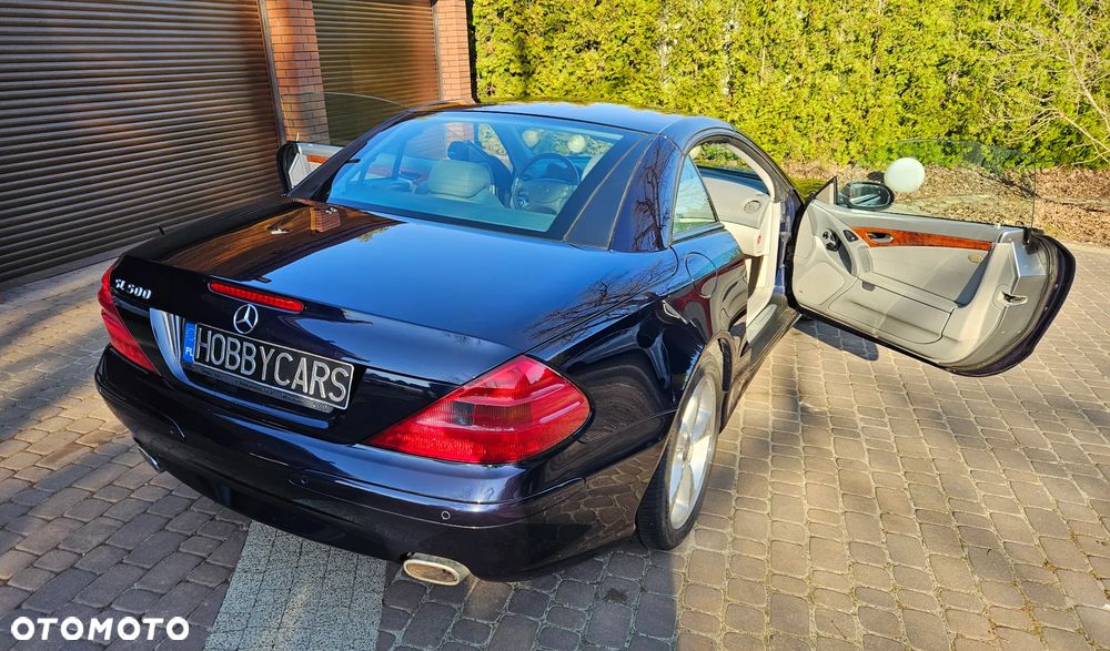 Mercedes-Benz SL - 16