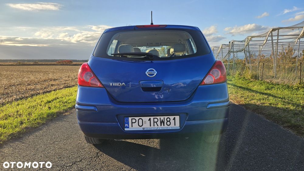 Nissan Tiida - 4