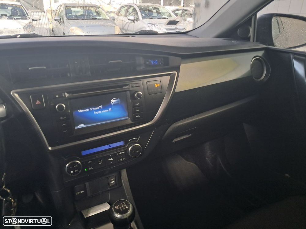 Toyota Auris Touring Sports 1.4 D-4D Comfort+Pack Sport - 8