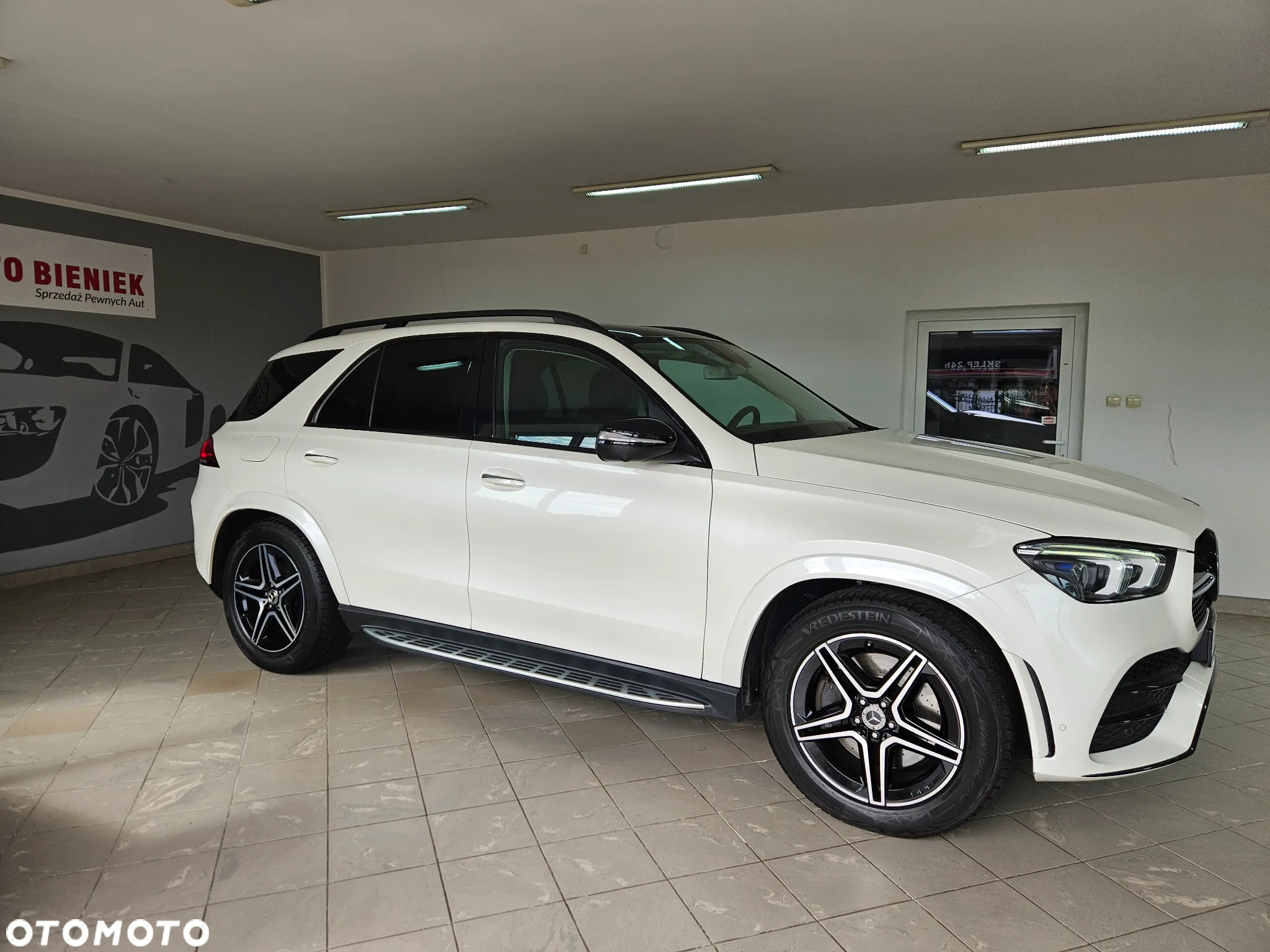 Mercedes-Benz GLE 300 d 4-Matic - 3