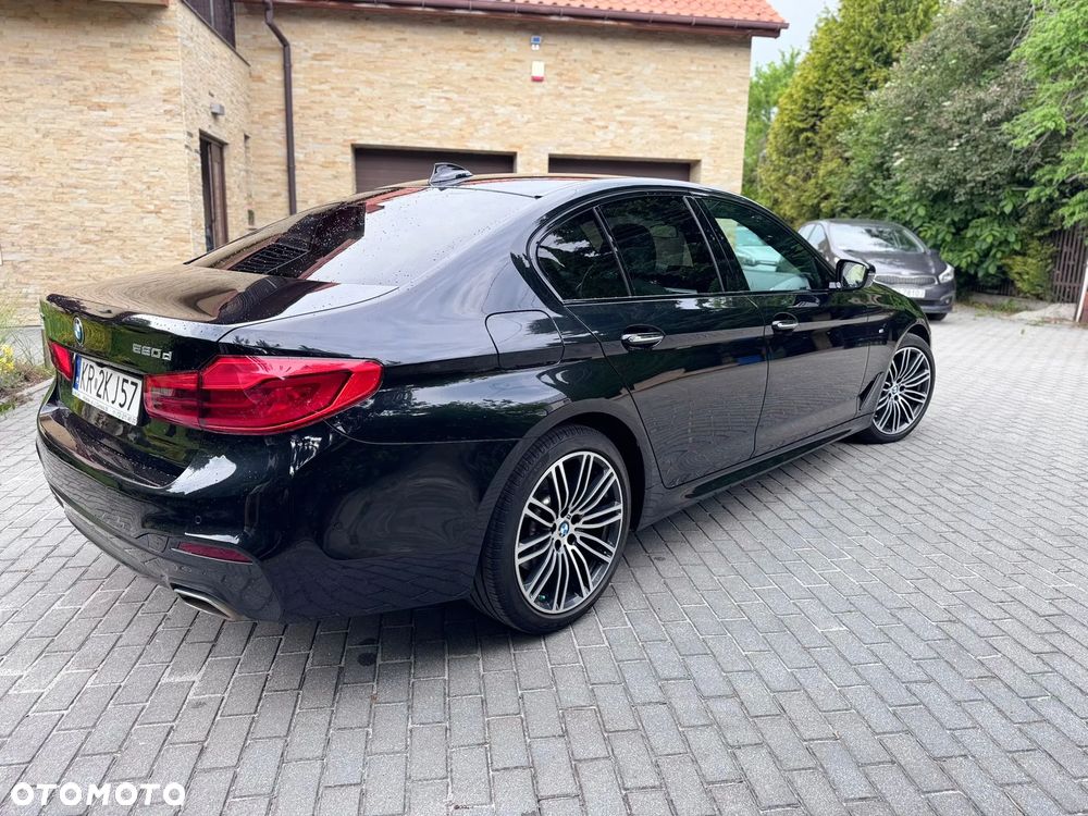 BMW Seria 5 520d xDrive - 5