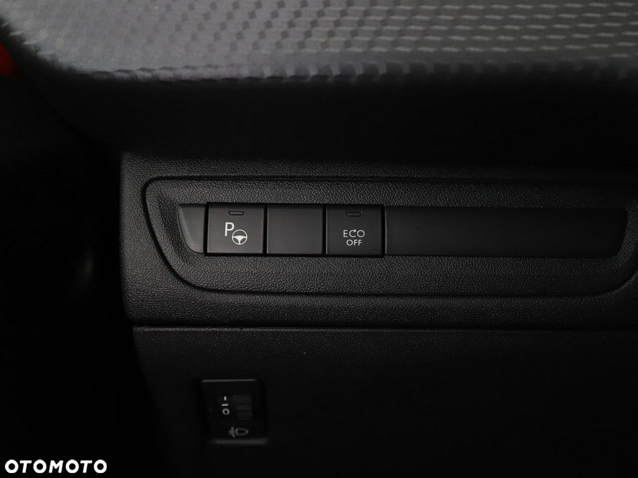 Peugeot 2008 PureTech 110 Stop&Start EAT6 GT-Line Edition - 34