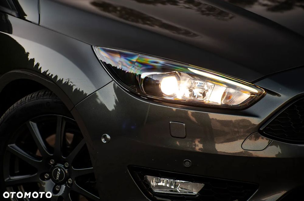 Ford Focus 1.5 EcoBoost ST-Line - 40