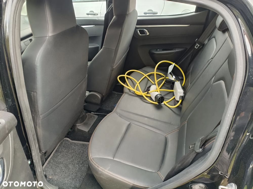 Dacia Spring - 10