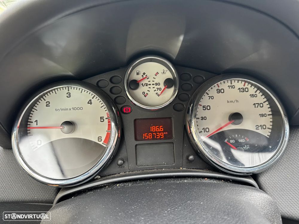 Peugeot 207 CC 1.6 HDi FAP Sport - 10