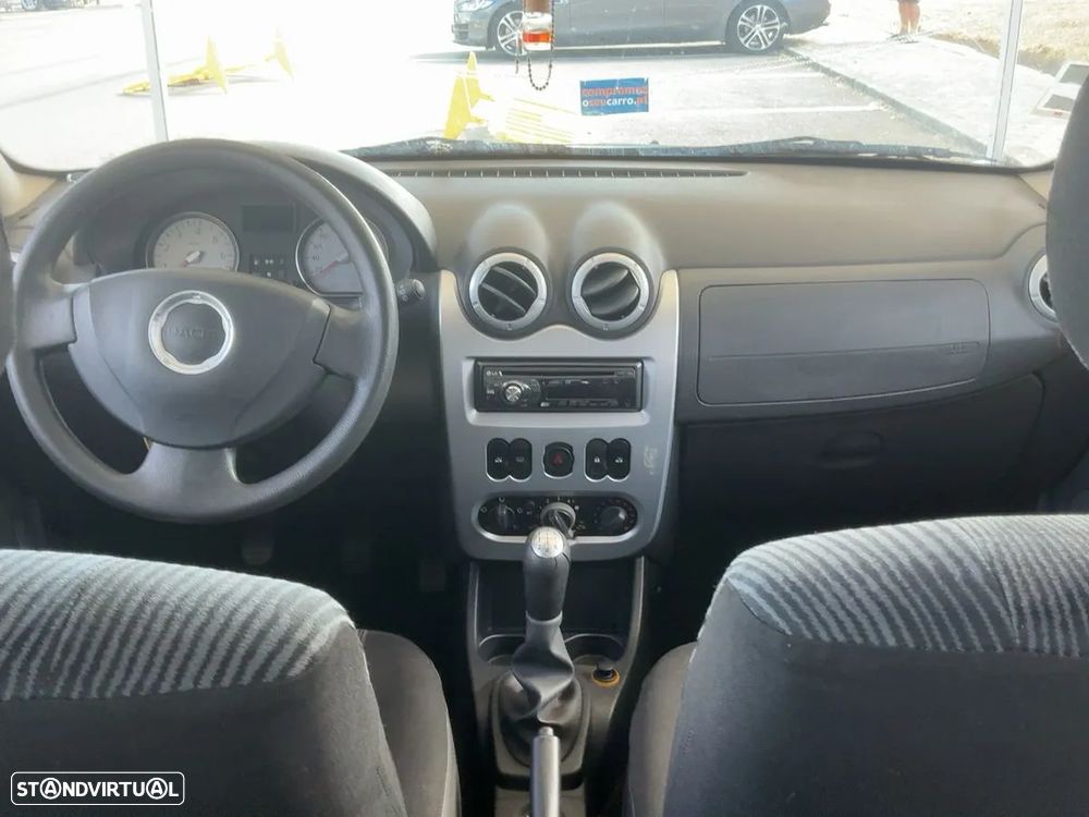 Dacia Sandero - 9