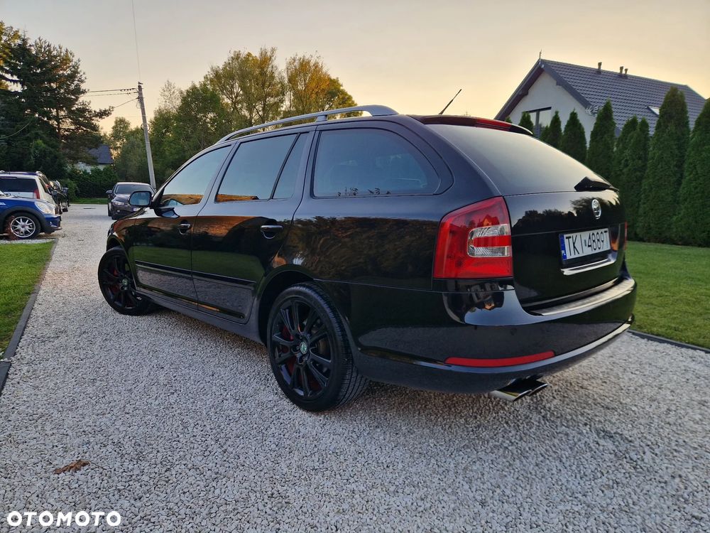 Skoda Octavia 2.0 TDI DPF DSG RS - 3