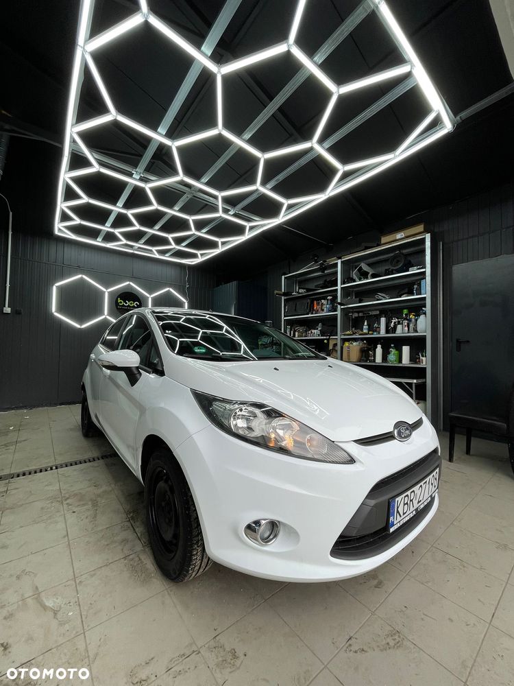 Ford Fiesta 1.25 Champions Edition - 8