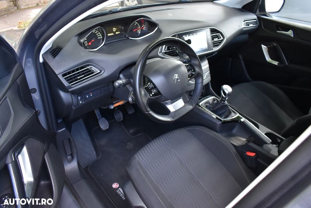 Peugeot 308 - 7