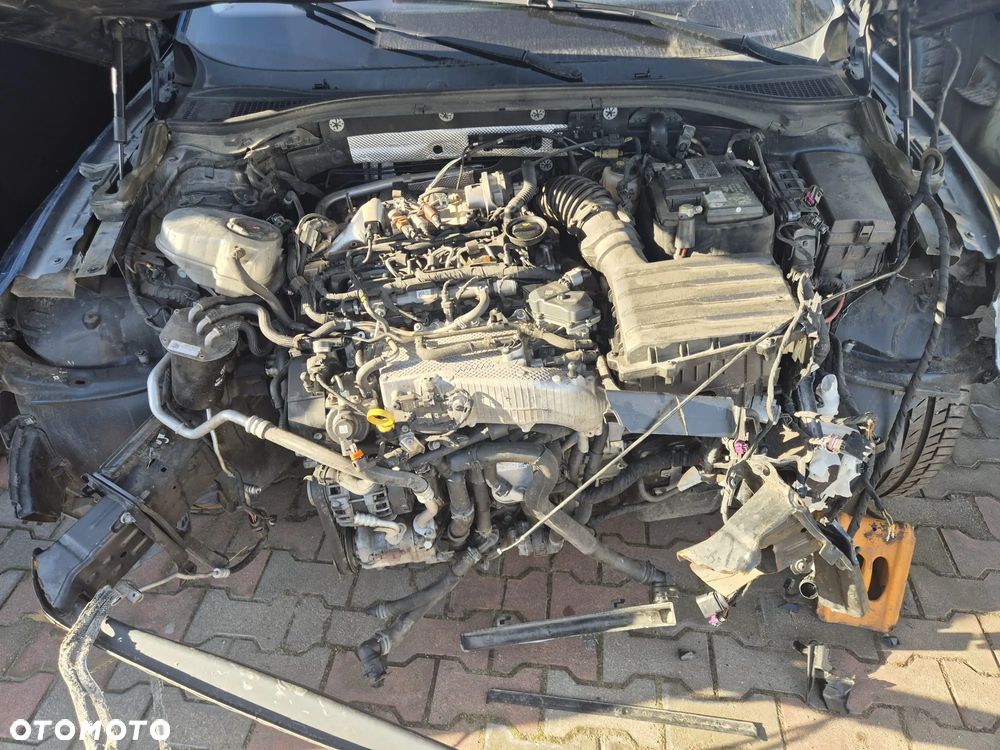 Skoda Superb 2.0 TDI SCR L&K DSG - 5